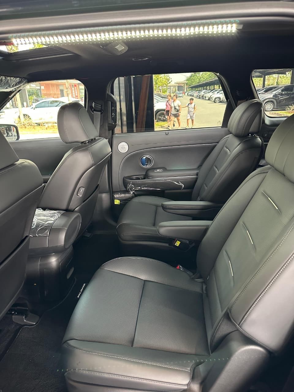Thumbnail 4 of HYUNDAI PALISADE HEV