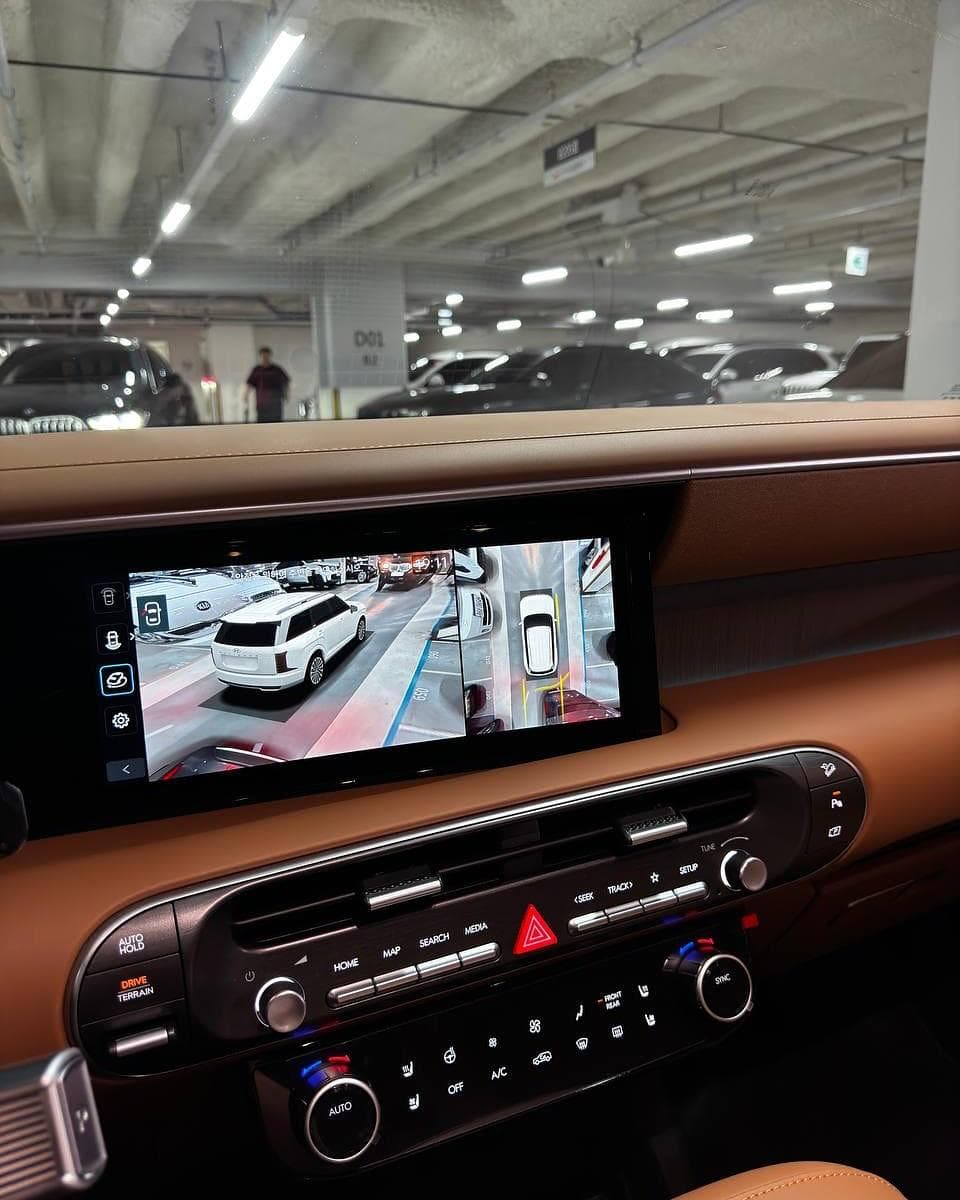 Thumbnail 5 of HYUNDAI PALISADE HEV